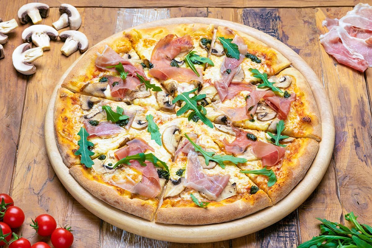 Prosciutto pizza - Pizza Beer Official