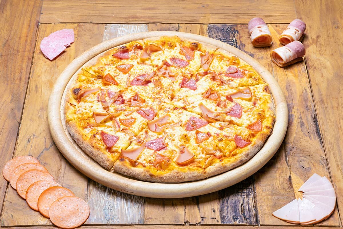 Charcuterie pizza - Pizza Beer Official